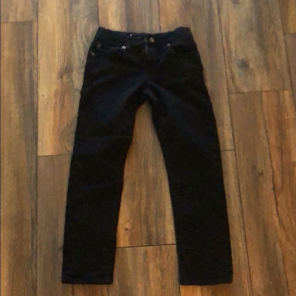 Black Capri stretch jeans